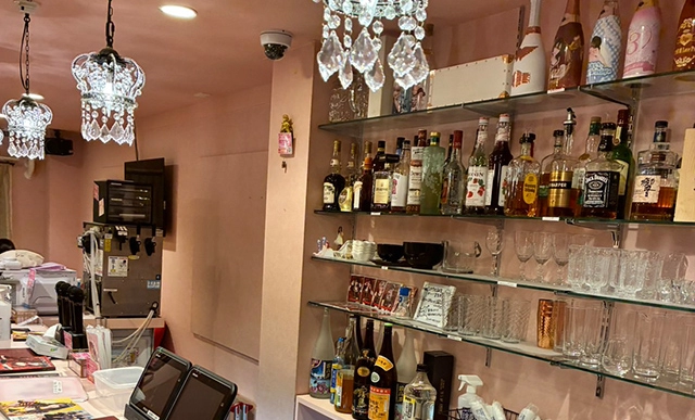 コンカフェ お酒の楽しみ方・・・キャストと心地よく過ごすための飲み方ガイド